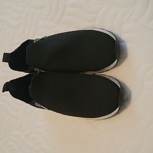Worn 5 times Tennis Shoes